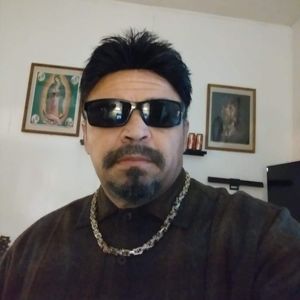 Meet your Posher, Dennis